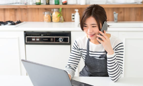 まずはジョンソンのほけん屋さんへお電話ください